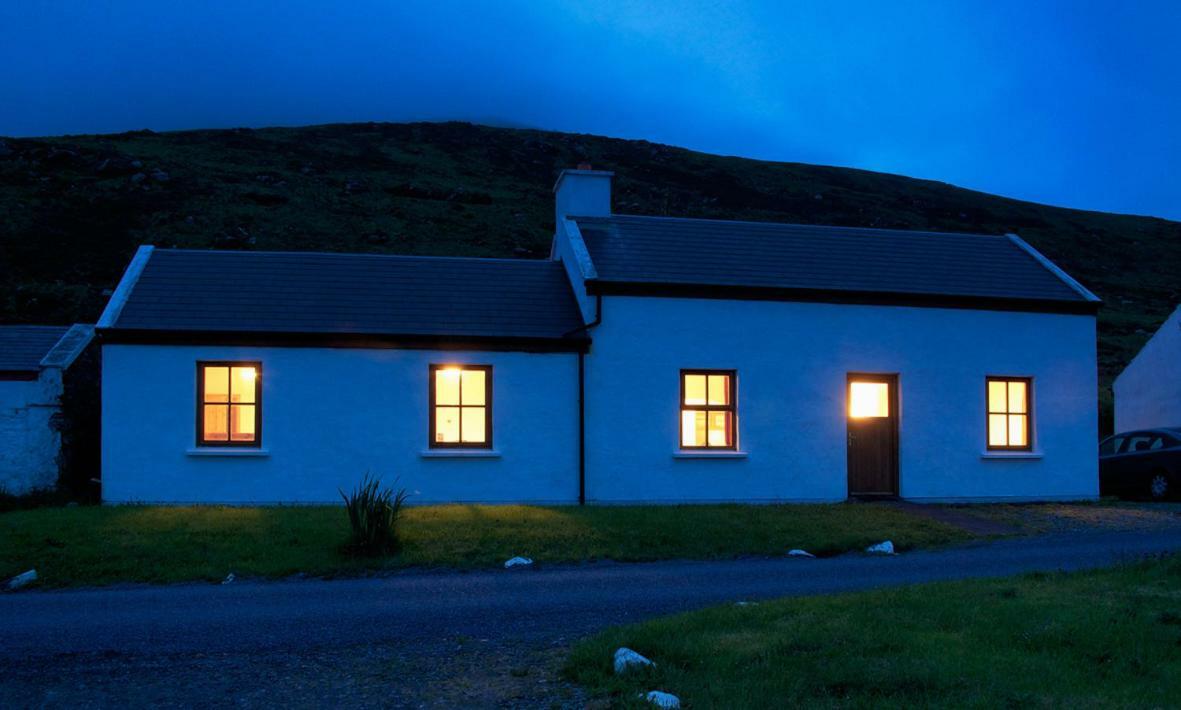 Coastguard Patch - Stunning Views Villa Valentia Island Exterior photo